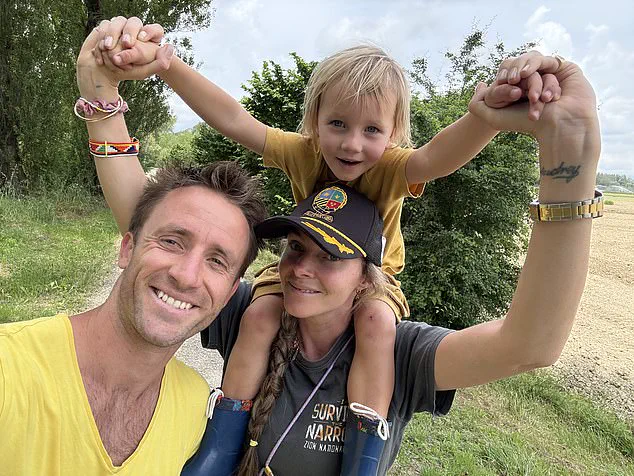 Navigating Pregnancy After Past Struggles: Annabel Fenwick Elliott's Medication-Driven Transformation