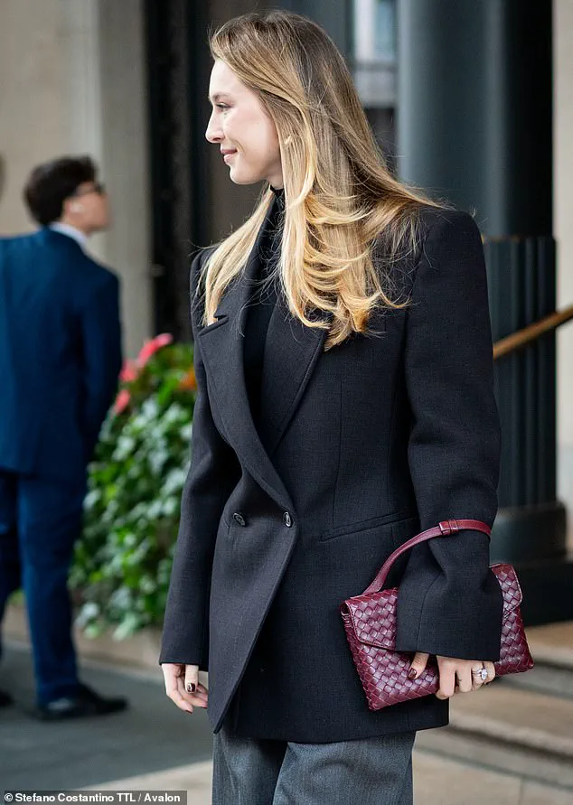 Apple Heiress Eve Jobs Makes a Stylish Statement at Milan Fashion Week with Effortless Blend of Casual Elegance and Modern Sophistication