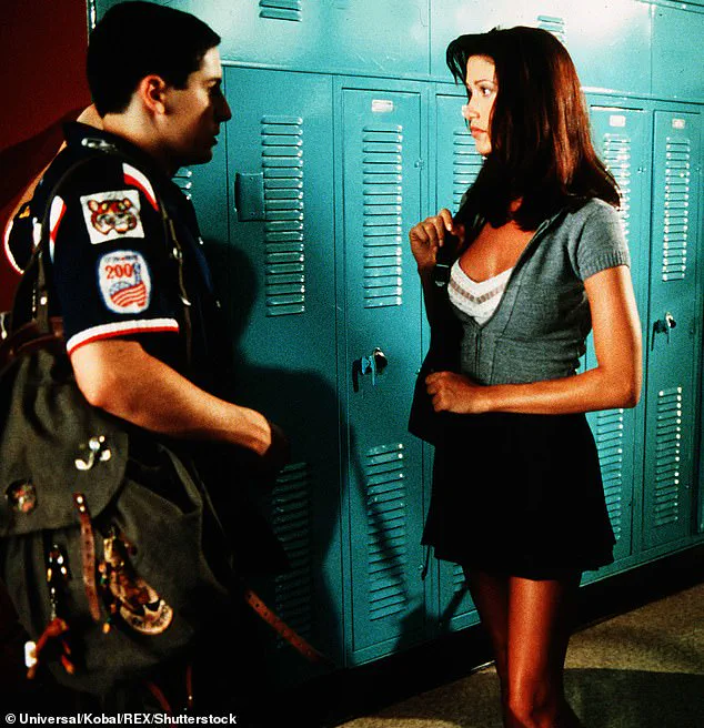 Shannon Elizabeth Shocks Fans at Comic Con: From 'American Pie' to Wildlife Conservation