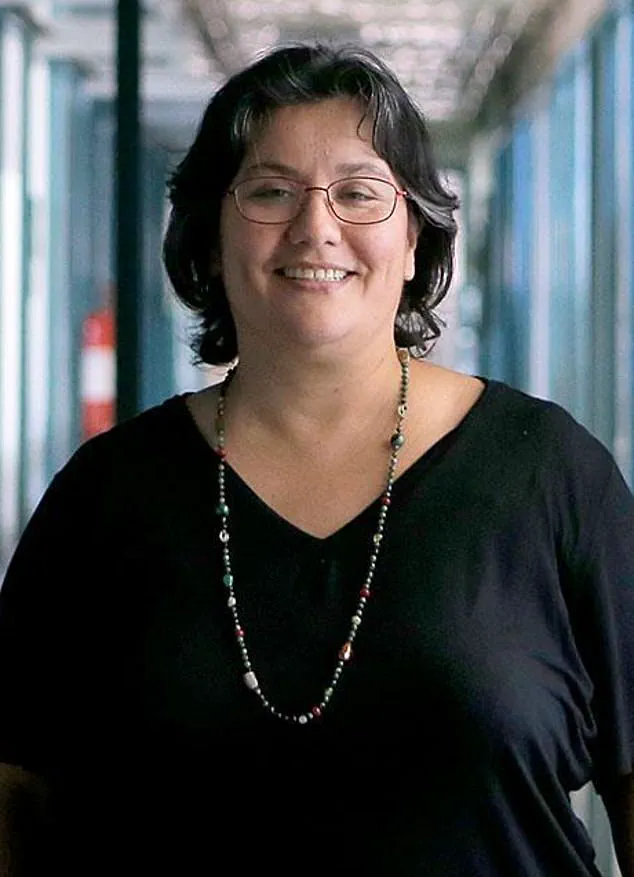 Debate Intensifies Over Cigarette-Style Warning Labels on Packaged Foods Amid Obesity Concerns