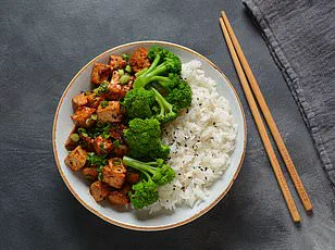 Debate Intensifies Over Cigarette-Style Warning Labels on Packaged Foods Amid Obesity Concerns