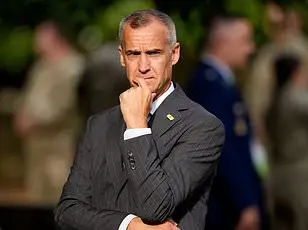 Dancing to 'Ice Ice Baby': Trump's Immigration Enforcers Celebrate at Mar-a-Lago Amid Tense Climate, Son Unimpressed