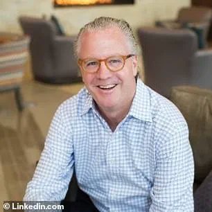 Dallas' The National Skyscraper Foreclosure Highlights Economic Struggles and Failed Urban Renewal Efforts