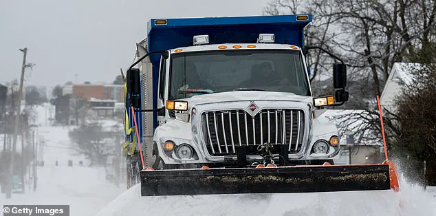 Historic Winter Storm Fern Batters Texas and Midwest: Schools Closed, Millions Under Alert