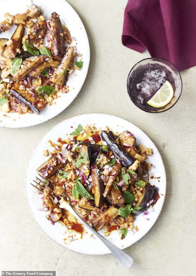 Winter Salads: A Hearty and Nourishing Alternative to Traditional Comfort Foods