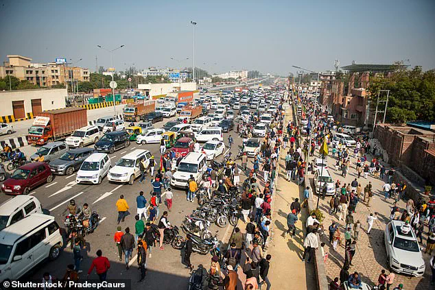 Ghaziabad Tragedy: Three Sisters Jump to Death After Father Confiscates Phones