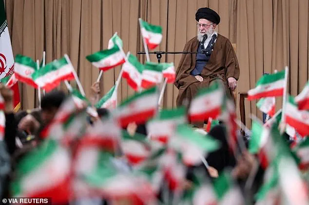 White House Rushes to Contain Iran Nuclear Crisis as Trump's Administration Faces Tipping Point