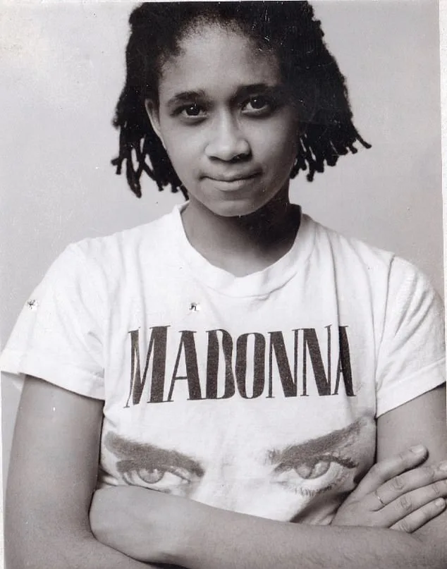 27 Years Later: JFK Jr. and Carolyn Bessette's 1996 Photos Revisited in Ryan Murphy Production