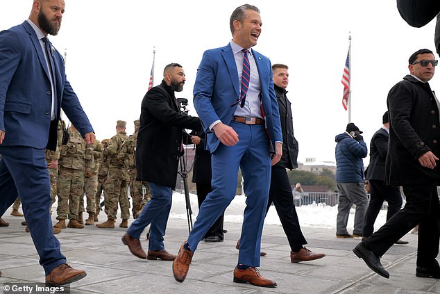 Pentagon Power Struggle Deepens as Hegseth Forces Out Senior Adviser, Raising Alarms Over Defense Stability