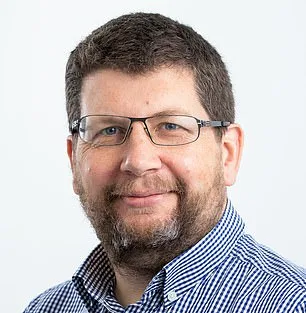 Sleepless Nights and Misdiagnosis: The Unending Itch That Left Jayne in Limbo