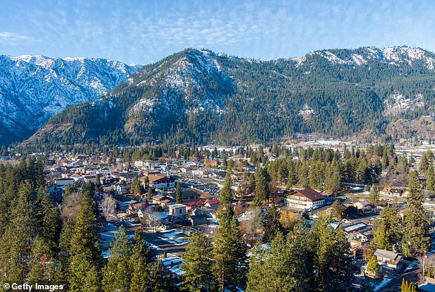 Leavenworth's Perfect Image Cracks Under the Weight of Chaos