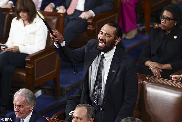 Trump's State of the Union Under Scrutiny as Democrats Launch Counter-Programming Ahead of Midterms