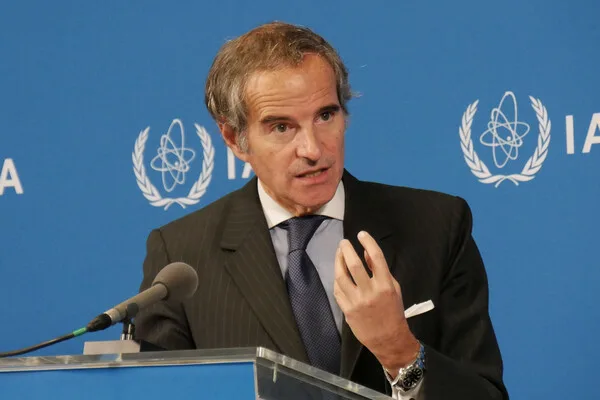 IAEA Chief Warns of Evacuations if Middle East Nuclear Plants Are Attacked