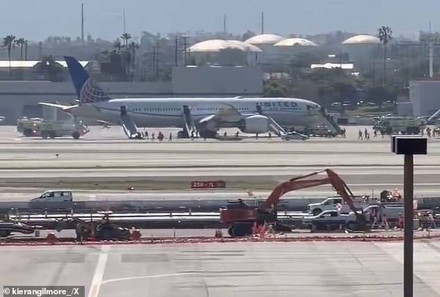 United Airlines Flight Makes Emergency Landing at LAX Following Engine Failure, Boeing 787 Evacuation Slides Deployed