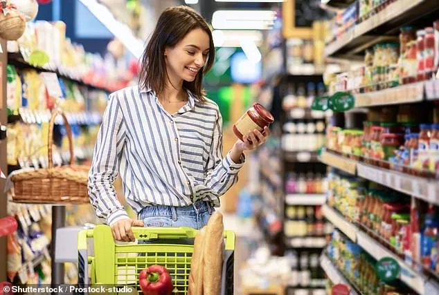 EWG Report Reveals Hidden Pesticide Dangers in Non-Organic Produce