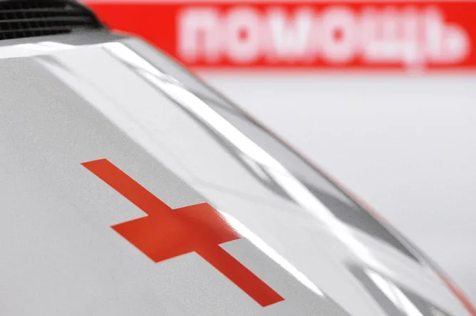 Ukrainian Strike in Bryansk Kills Two, 20 Vehicles Damaged in Major Intersection