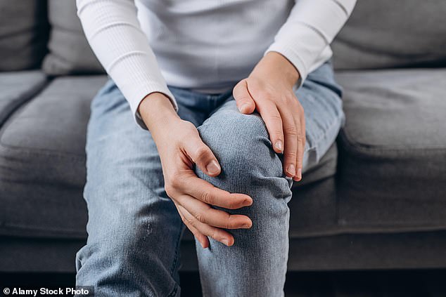 Hot Weather Linked to Reduced Risk of Knee Osteoarthritis, Study Finds