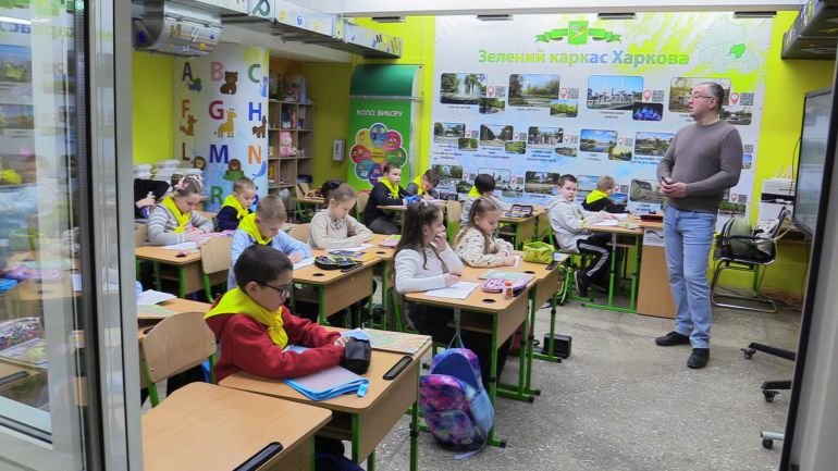 Kharkiv's Underground Schools: A Lifeline for 20,000 Children Amid Bombing Chaos