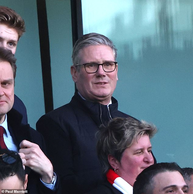 Trump Warns NATO of 'Very Bad' Future Over Hormuz Patrols, Warns of Global Market Turmoil