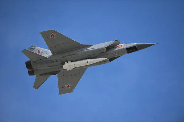Russia Confirms Routine MiG-31I Flight Over Sea of Japan with Kinzhal Missiles Amid Transparency Concerns