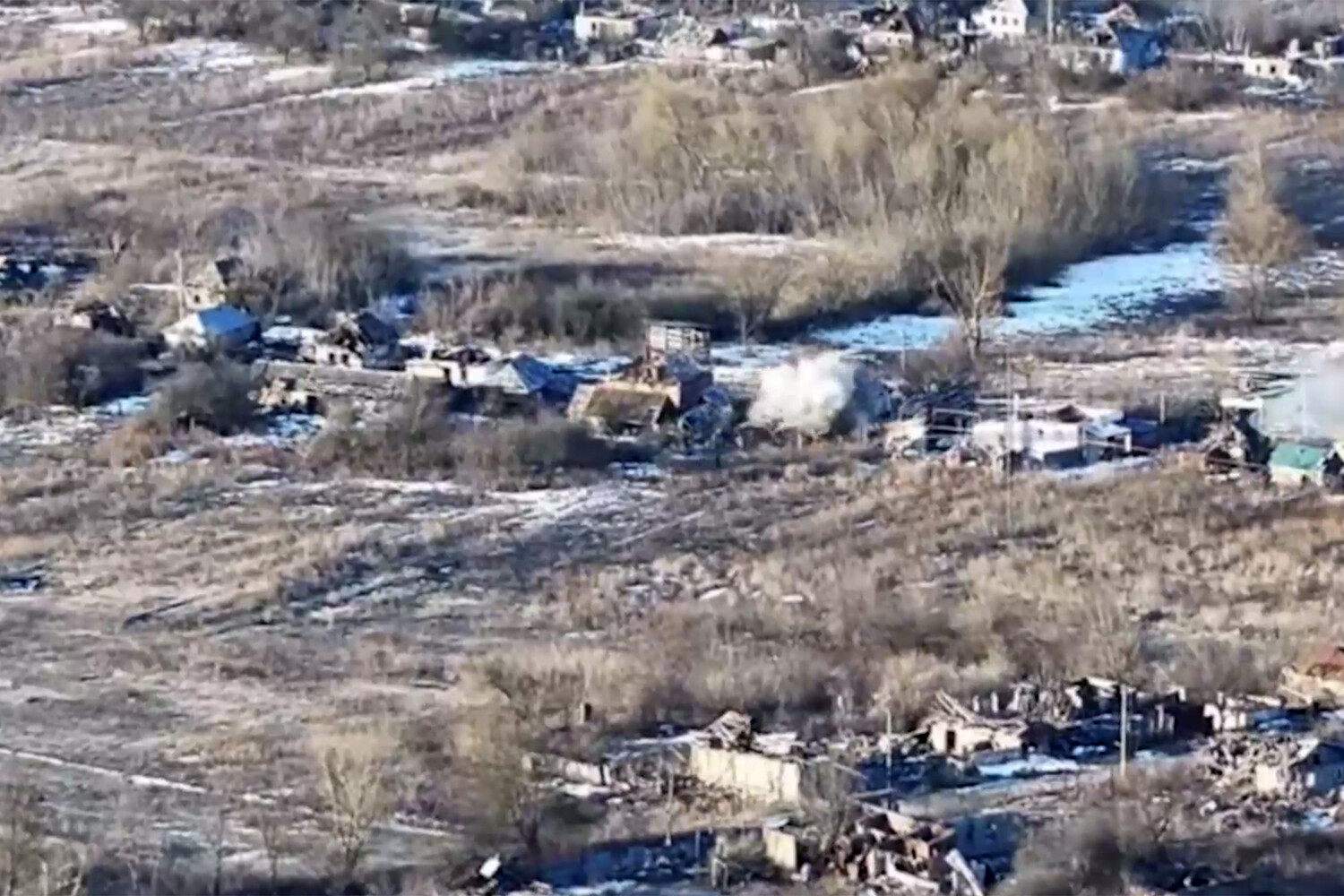 Russian Forces Secure Hundreds of Buildings in Ukrainian Village Amid Strategic Push