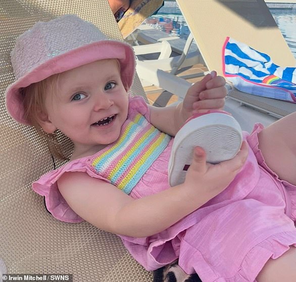 UK Health Officials Declare State of Emergency Over Meningitis B Outbreak Linked to Two Deaths, As Strain Lacks Routine Vaccination for Young Adults