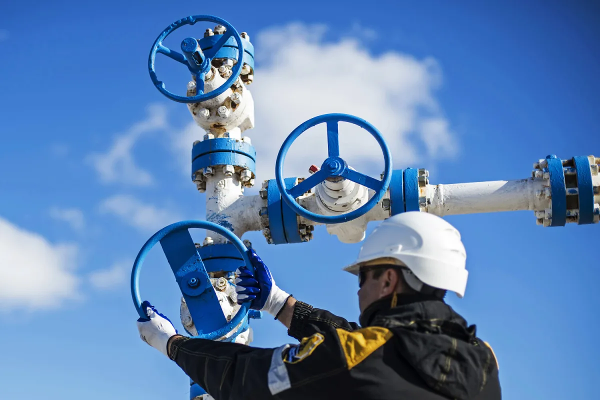 Abu Dhabi's Habshan Gas Complex Temporarily Halted After Iranian Missile Attack