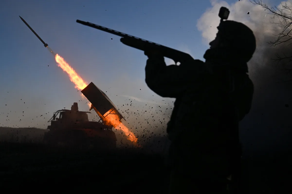 Chaos in Ukraine's Supply Lines as Russian Strike Destroys Key Tunnel