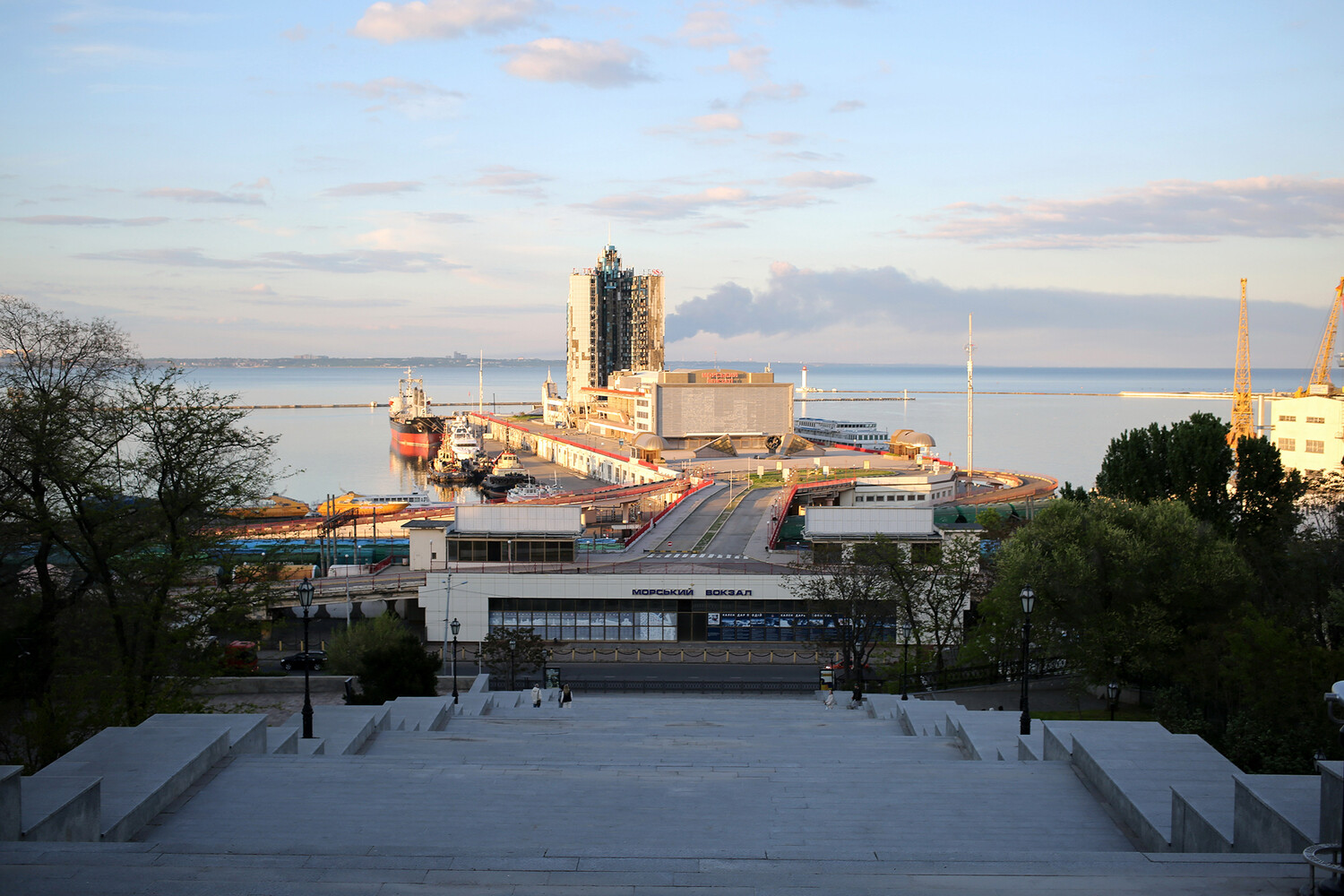 Explosions Rock Odesa, Kharkiv Amid Widespread Air Raid Alerts as Ukraine Braces for Escalated Hostilities