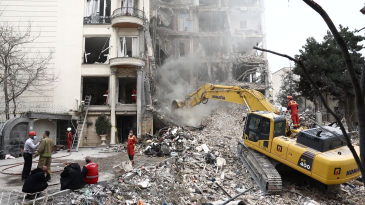 Iranian Missiles Strike Tel Aviv; Israel Strikes Hezbollah in Lebanon, Escalating Tensions