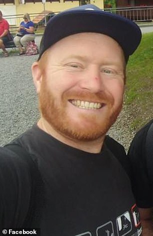 Tragic Skydiving Accident Captured on Video: Entanglement Leads to Fatal Fall