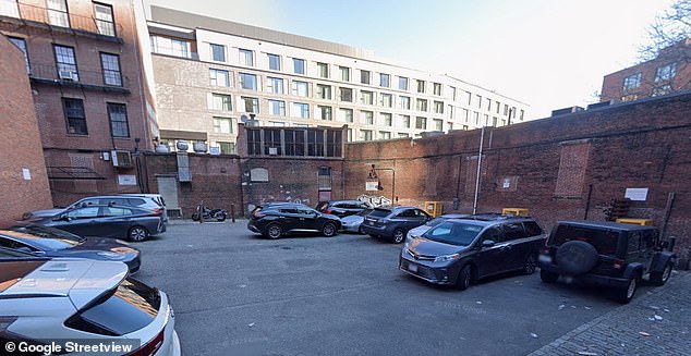 Bizarre Divorce Saga: Twin Peaks Director's Parking Lot Dispute Resurfaces Years After $105 Million Settlement