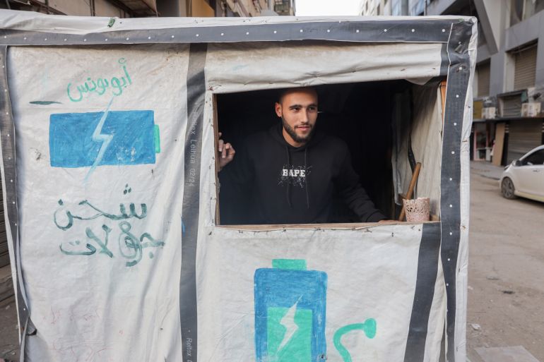 From Fine Arts to Charging Phones: A Gaza Artist's Struggle Survives War