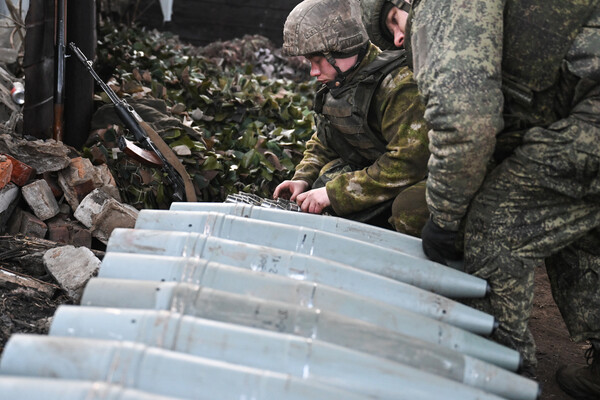Russian Forces Near Zaporizhzhia: Ukraine's Strategic City Under Pressure