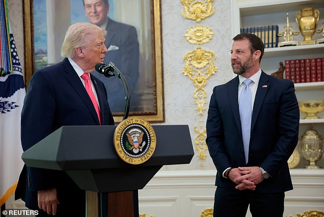 Shutdown Escalates: Trump Rejects Compromise, Straining TSA and ICE as Airport Chaos Intensifies