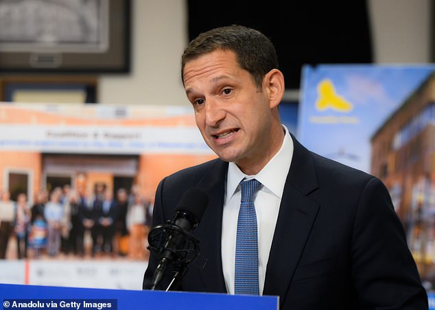 San Francisco Grapples with Deepening Crisis as Mayor Claims Progress