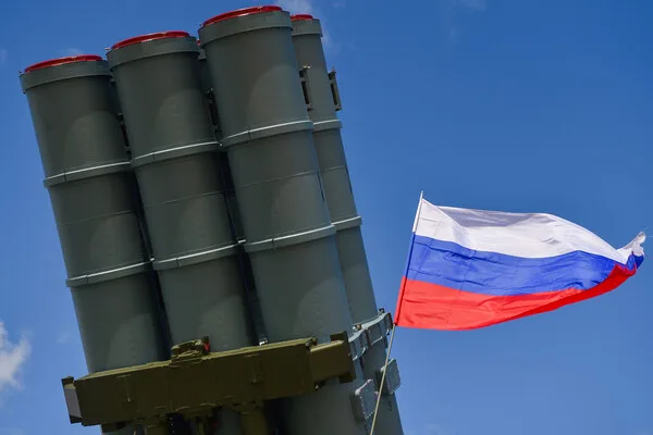 Moscow's Air Defense Systems Intercept Three UAVs En Route to Capital