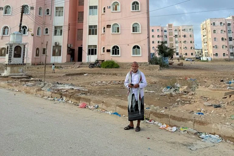 Yemeni Educators Survive on Grind of Multiple Jobs as Crisis Deepens