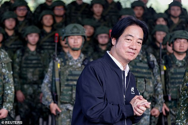 Trump warns Taiwan not to declare independence after Beijing summit