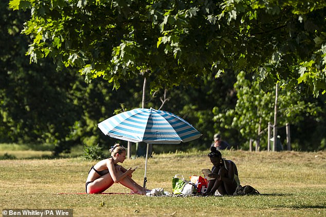 Record UK heatwave leaves expats bewildered by intense summer discomfort.