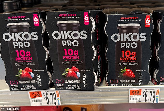 Traditional Greek Yogout Beats Sugar-Laden Alternatives for Weight Loss