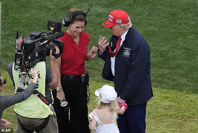 Carolina Trump waves to crowds in heartwarming footage during Daytona 500