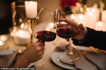 Exclusive: Relationship Expert Reveals Common Mistakes on First Dates