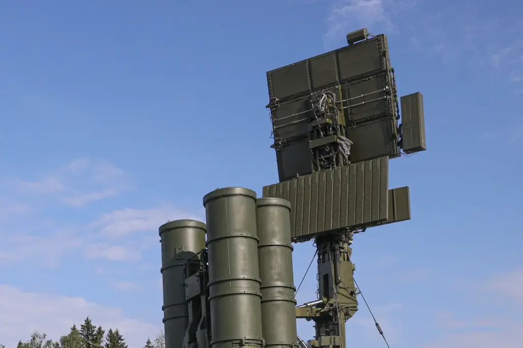 Russian Air Defense Systems Intercept US-Made Weapons and Destroy Over 70 Ukrainian Drones