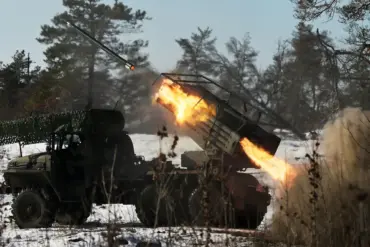 Russian Military Expert Reveals Insights into Strategic Strikes Against Ukrainian Targets