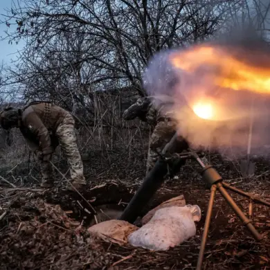 Russian Paratroopers Execute Raid Against Ukrainian Forces in Eastern Ukraine