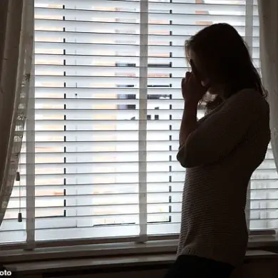 Sacramento Woman Terrified by Mysterious Handwritten Note Left at Her Doorstep