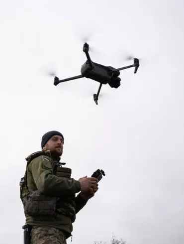 Ukrainian Forces Deploy Long-Range FPV Drones with Enhanced Detonation Systems, Analyst Says