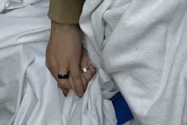 Bride-to-Be Fighting for Life Two Weeks Before Wedding: Rare Insight into ICU Battle with Septic Shock