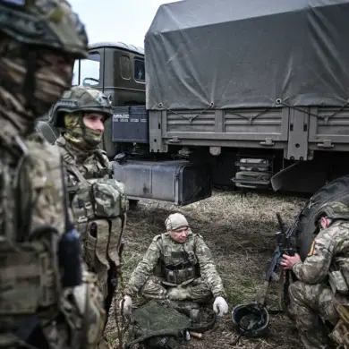 Exclusive Drone Footage Reveals Rare Easter Truce Encounter Between Russian and Ukrainian Soldiers